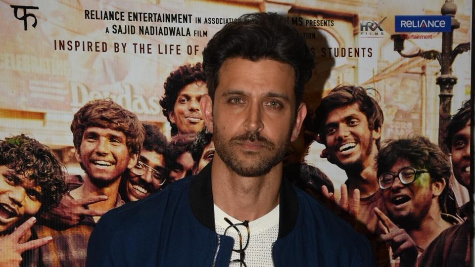 Super 30 Celeb Review Hrithik Roshan Gives Us Movie Of The Year Says Farah Khan Tiger Shroff Disha Patani Watch It Too Hindustan Times Vikas bahl's super 30 stars hrithik roshan and mrunal thakur in the lead roles. hindustan times